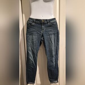 YMI Women's Skinny Jeans in Classic Blue